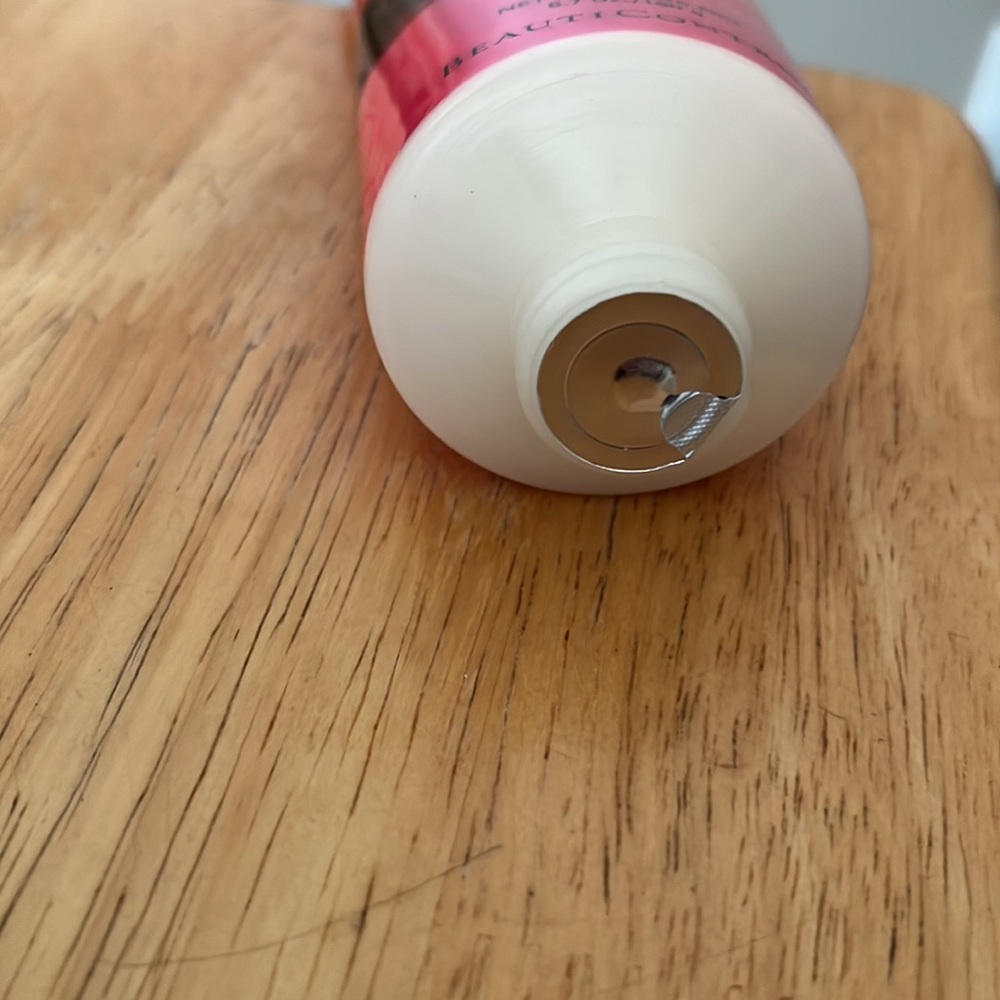 BeautiControl Island Sunset Body Lotion - Picture 3 of 3